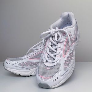 Avia Size 7 Pink/White Fontana Cantilever Technology 669113